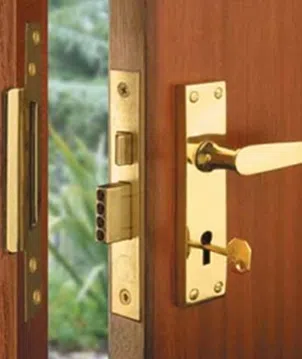 community Locksmith Store Lansing, KS 913-228-0455 - emergency-locksmith-opening